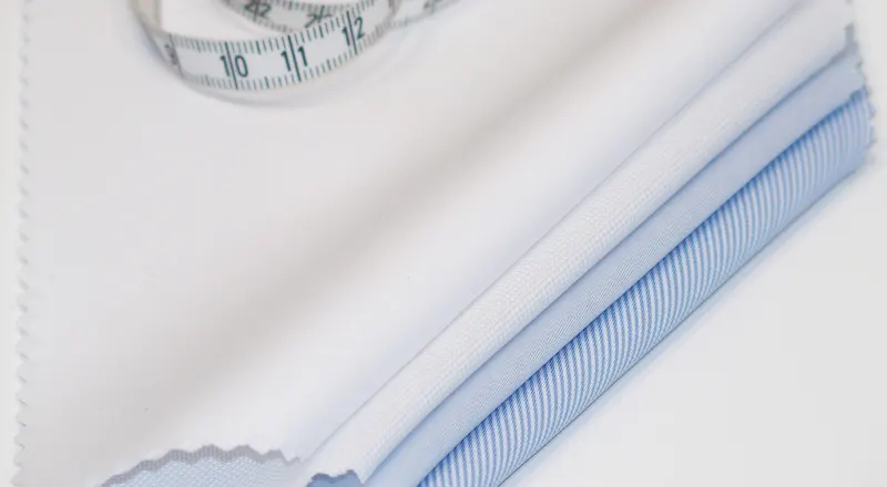 LE TISSU QUI NE SE FROISSE PAS PAR EMPREINTE MOI